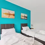 Apartman Premium Quartier - One - 3 Bedrooms, Gemuetlicher Wohnbereich, 2 Wcs Markranstädt