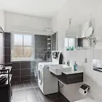 Premium Quartier - One - 3 Bedrooms, Gemuetlicher Wohnbereich, 2 Wcs *