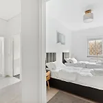 Premium Quartier - One - 3 Bedrooms, Gemuetlicher Wohnbereich, 2 Wcs * Markranstädt