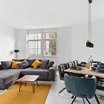 Premium Quartier - One - 3 Bedrooms, Gemuetlicher Wohnbereich, 2 Wcs