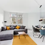 Apartman Premium Quartier - One - 3 Bedrooms, Gemuetlicher Wohnbereich, 2 Wcs Markranstädt