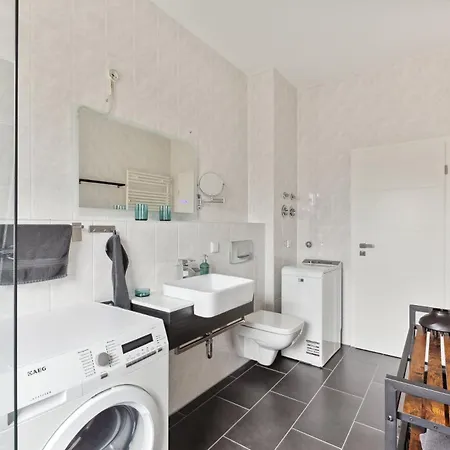 Premium Quartier - One - 3 Schlafzimmer, Gemuetlicher Wohnbereich, 2 Wcs