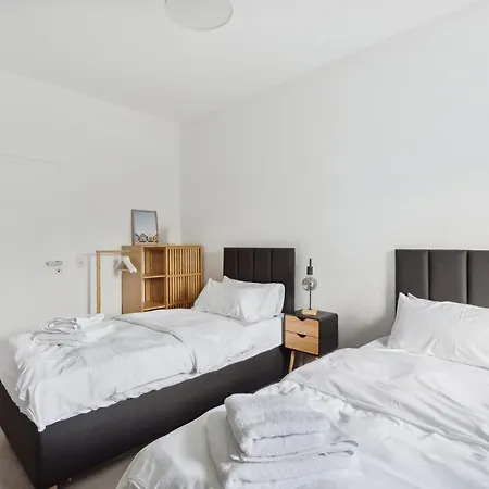 Apartman Premium Quartier - One - 3 Bedrooms, Gemuetlicher Wohnbereich, 2 Wcs