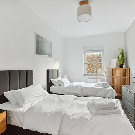 Premium Quartier - One - 3 Bedrooms, Gemuetlicher Wohnbereich, 2 Wcs *