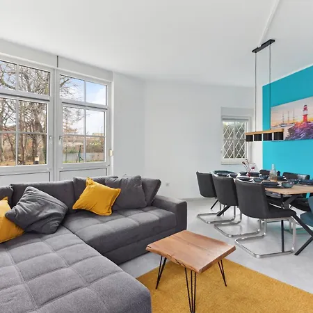 Premium Quartier - One - 3 Bedrooms, Gemuetlicher Wohnbereich, 2 Wcs * Markranstädt